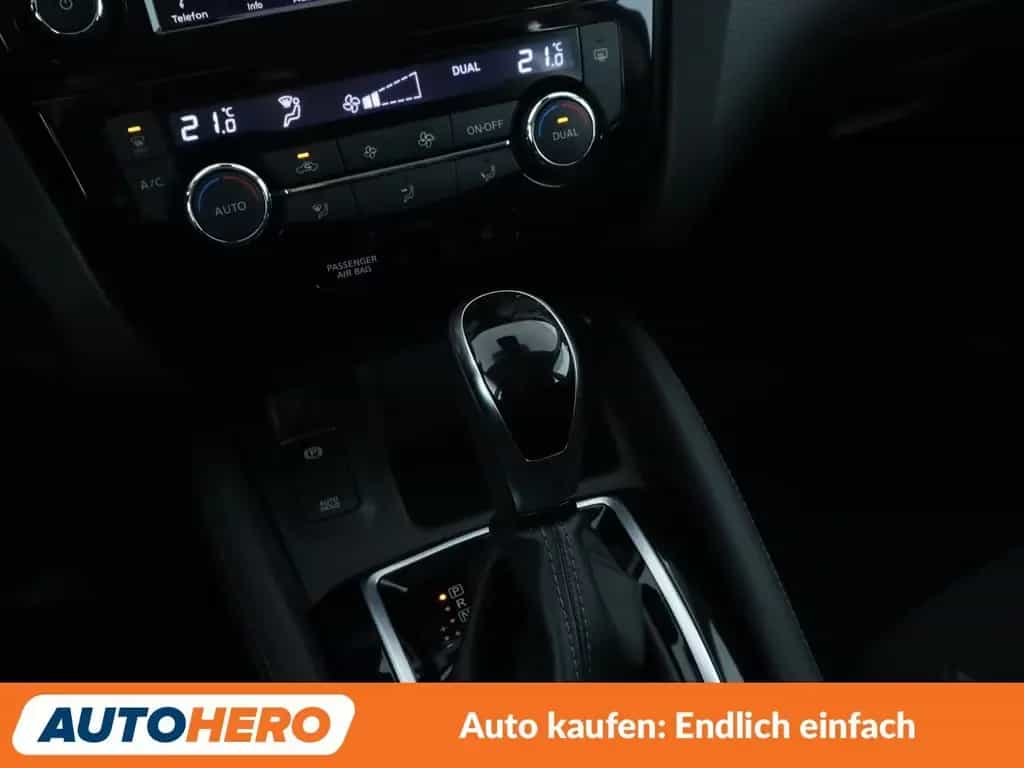 Nissan Qashqai 1.3 DIG-T Shiro Aut.*NAVI*TEMPO*CAM*PDC* 12/2020-photo-24