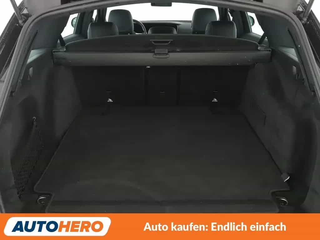 Mercedes-Benz E-Class E-Klasse E 400 d T 4Matic AMG Line Aut.*NAVI*PDC 05/2020-photo-17