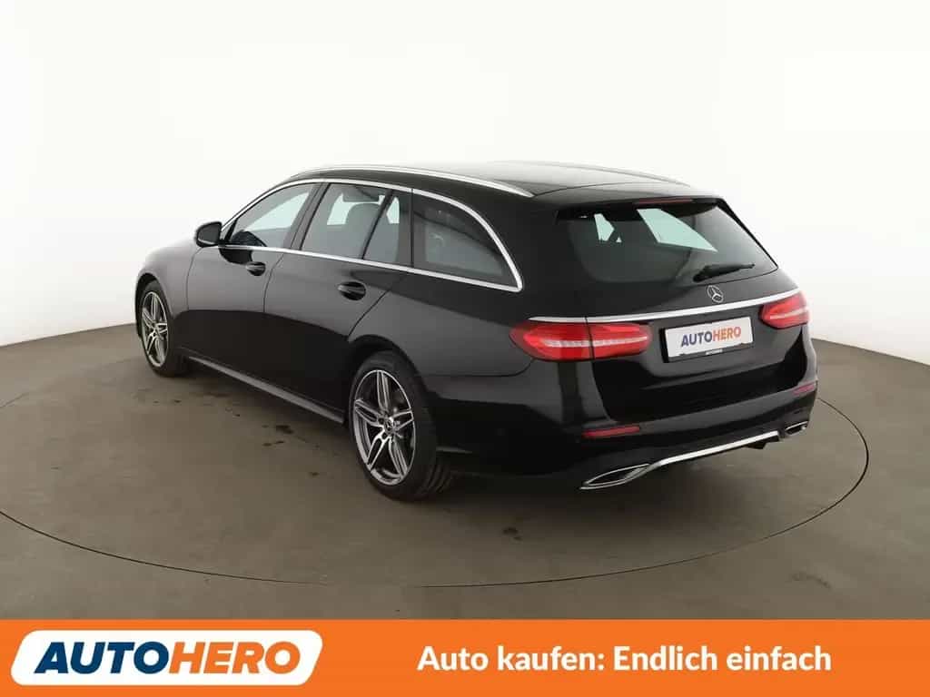 Mercedes-Benz E-Class E-Klasse E 400 d T 4Matic AMG Line Aut.*NAVI*PDC 05/2020-photo-3