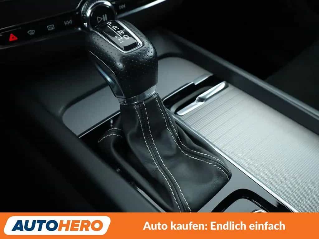 Volvo XC60 2.0 T4 R Design 2WD Aut.*NAV*LED*ACC*PDC*SH 05/2019-photo-25
