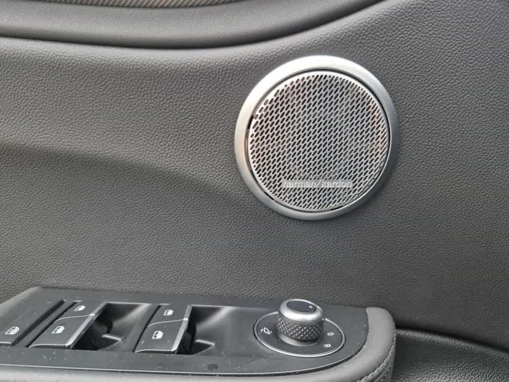 Alfa Romeo Giulia Competizione Q4 LED Leder Navi Rückfahrka 05/2023-photo-22