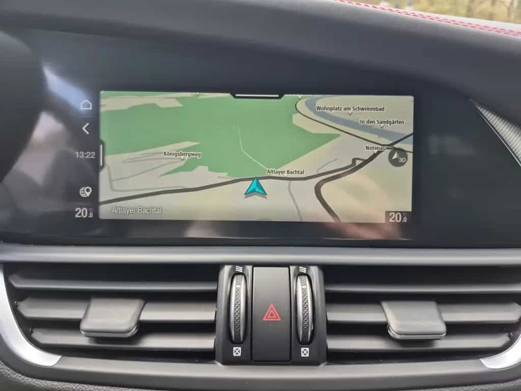 Alfa Romeo Giulia Competizione Q4 Leder Navi Rückfahrkamera 09/2023-photo-11