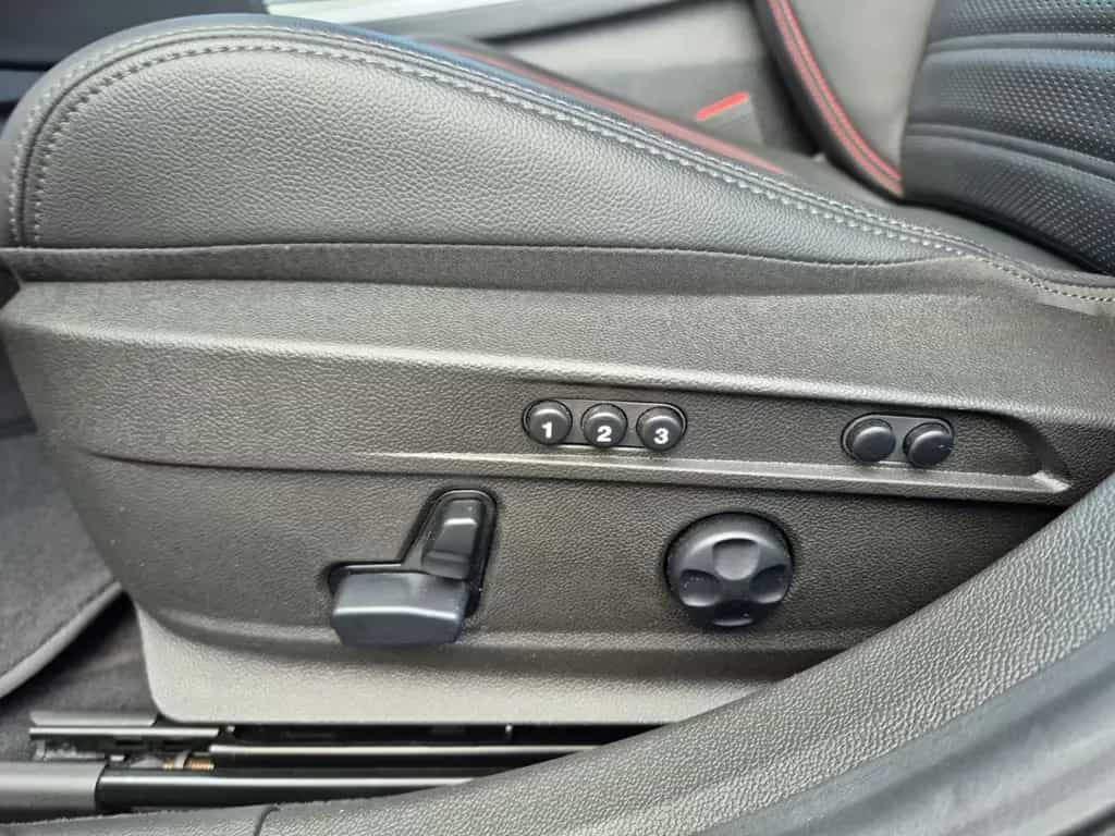 Alfa Romeo Giulia Competizione Q4 Leder Navi Rückfahrkamera 09/2023-photo-18