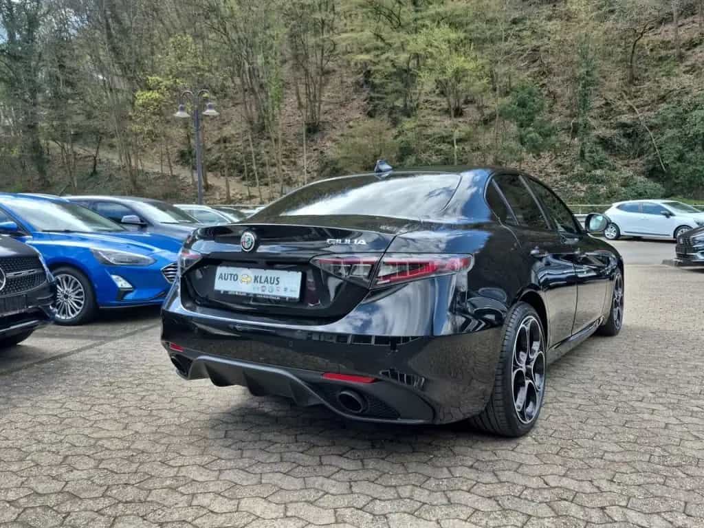 Alfa Romeo Giulia Competizione Q4 Leder Navi Rückfahrkamera 09/2023-photo-2