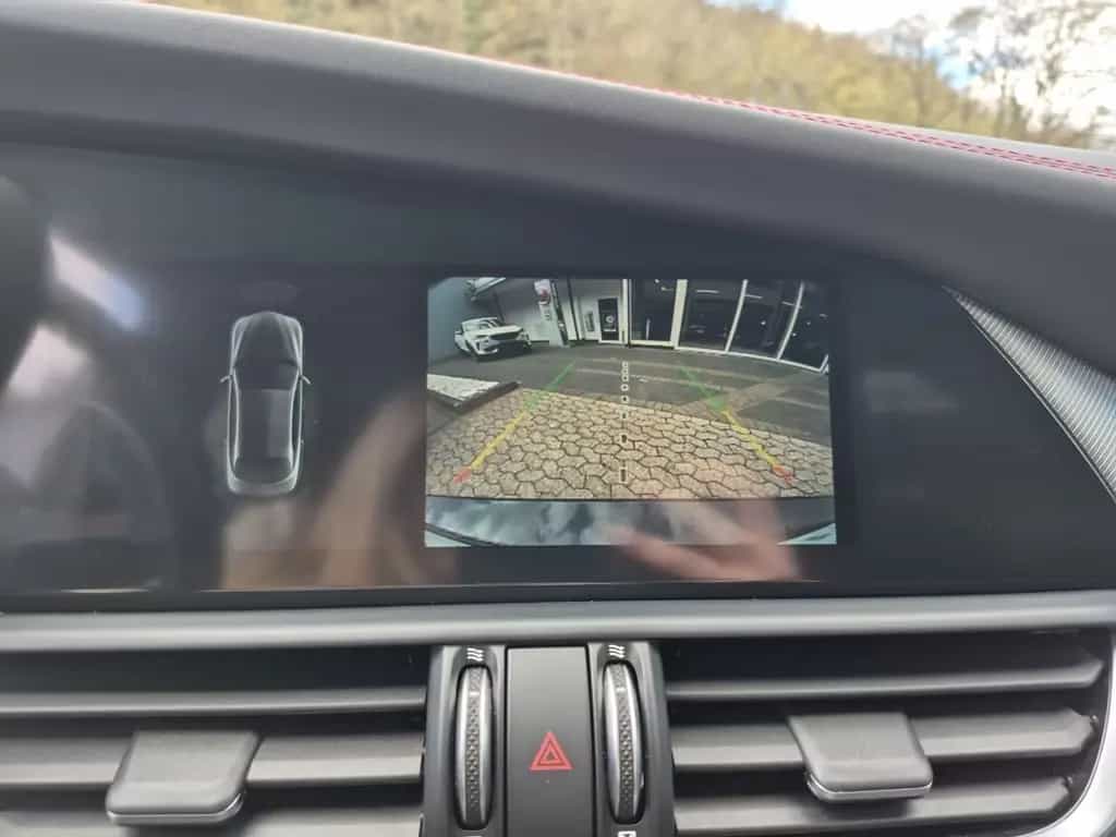 Alfa Romeo Giulia Competizione Q4 Leder Navi Rückfahrkamera 09/2023-photo-24