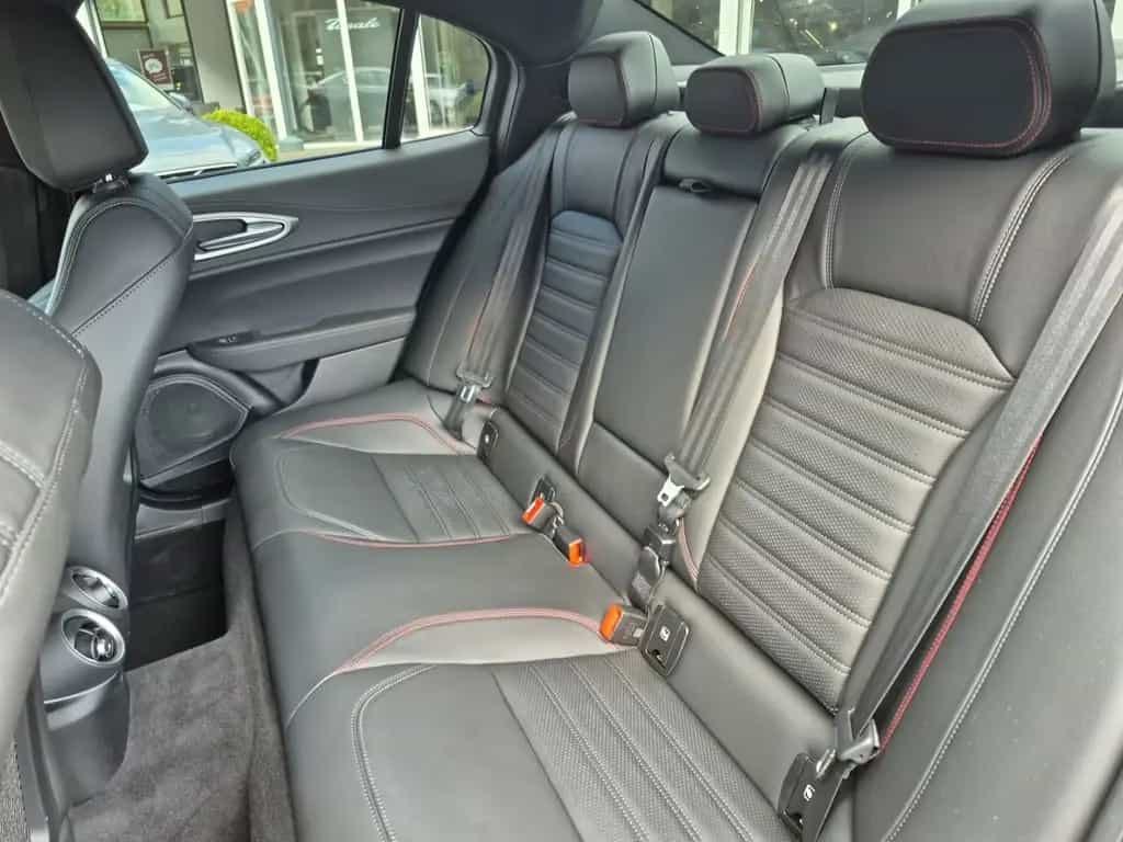 Alfa Romeo Giulia Competizione Q4 Leder Navi Rückfahrkamera 09/2023-photo-26
