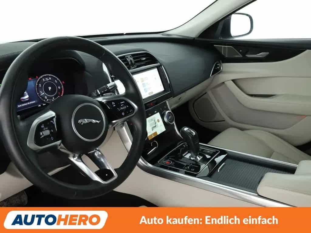 Jaguar 25t HSE Aut.*NAV*HUD*MATRIX*ACC*360CAM*PDC*SHZ* 08/2021-photo-10