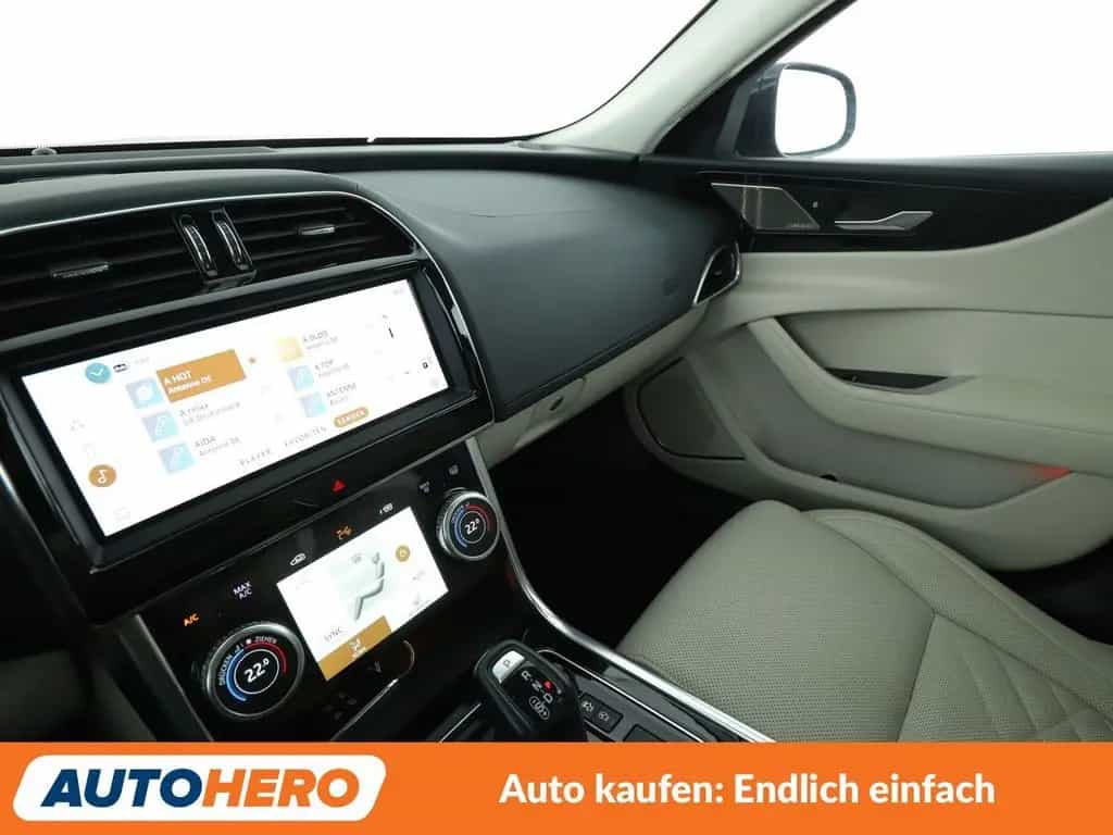 Jaguar 25t HSE Aut.*NAV*HUD*MATRIX*ACC*360CAM*PDC*SHZ* 08/2021-photo-23