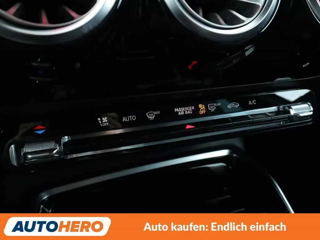 Mercedes-Benz A 45 AMG A-Klasse A 45 AMG S 4Matic Aut.*NAVI*LED*TEMPO* 09/2020-photo-22