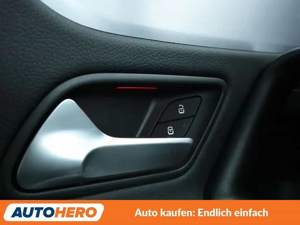 Mercedes-Benz A 45 AMG A-Klasse A 45 AMG S 4Matic Aut.*NAVI*LED*TEMPO* 09/2020-photo-36
