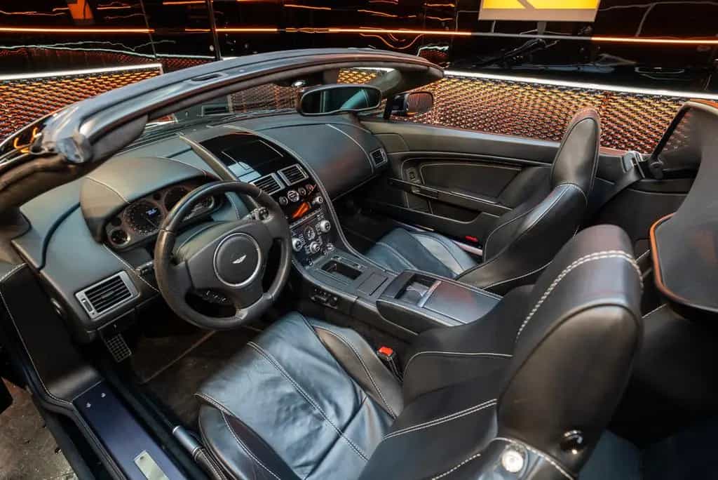 Aston Martin V8 Vantage Roadster 4.7l 05/2009-photo-31