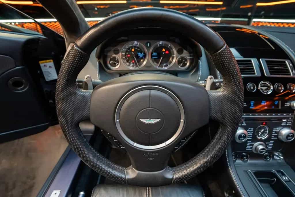 Aston Martin V8 Vantage Roadster 4.7l 05/2009-photo-36