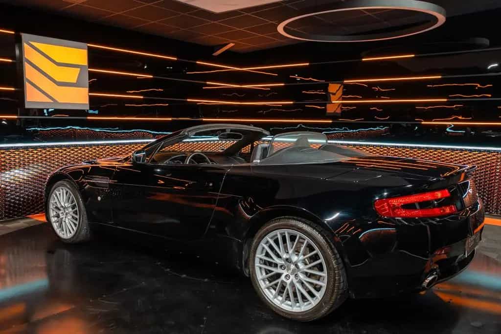 Aston Martin V8 Vantage Roadster 4.7l 05/2009-photo-4