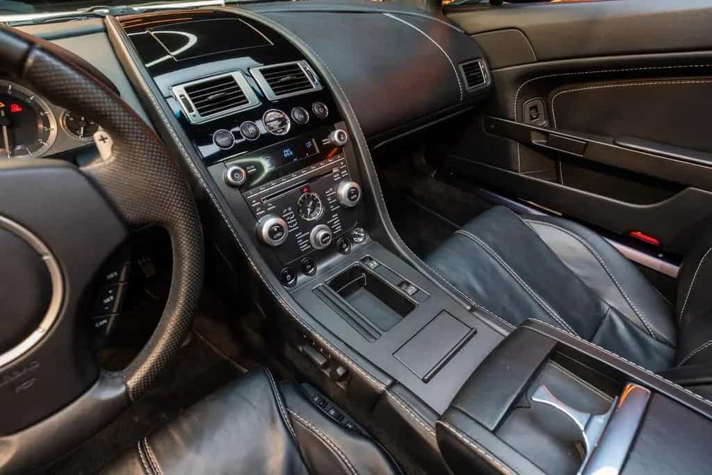 Aston Martin V8 Vantage Roadster 4.7l 05/2009-photo-41