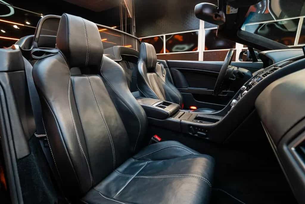 Aston Martin V8 Vantage Roadster 4.7l 05/2009-photo-48