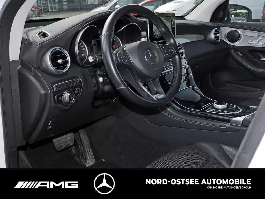 Mercedes-Benz GLC 250 4M AMG NAVI LED KAMERA TEMPOMAT SHZ 09/2018-photo-6
