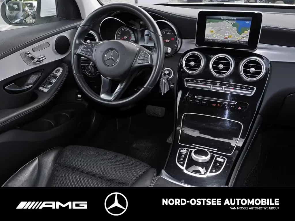 Mercedes-Benz GLC 250 4M AMG NAVI LED KAMERA TEMPOMAT SHZ 09/2018-photo-7