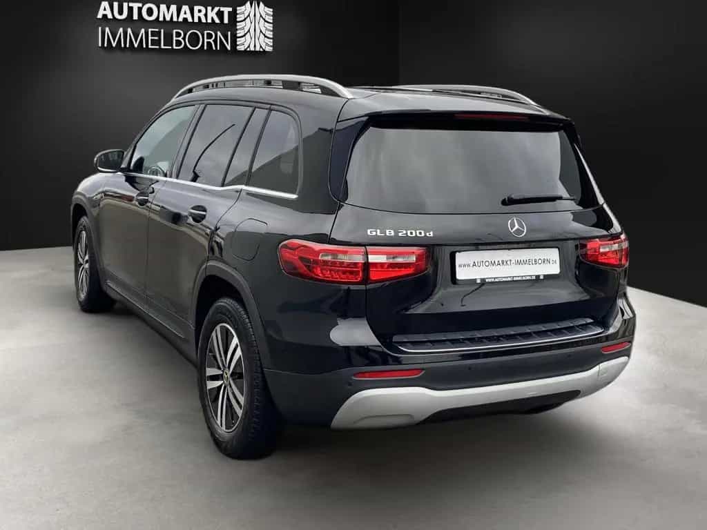 Mercedes-Benz GLB 200 d Navi*LED*Leder*Sport*Kamera*SHZ*STHZG 12/2021-photo-5
