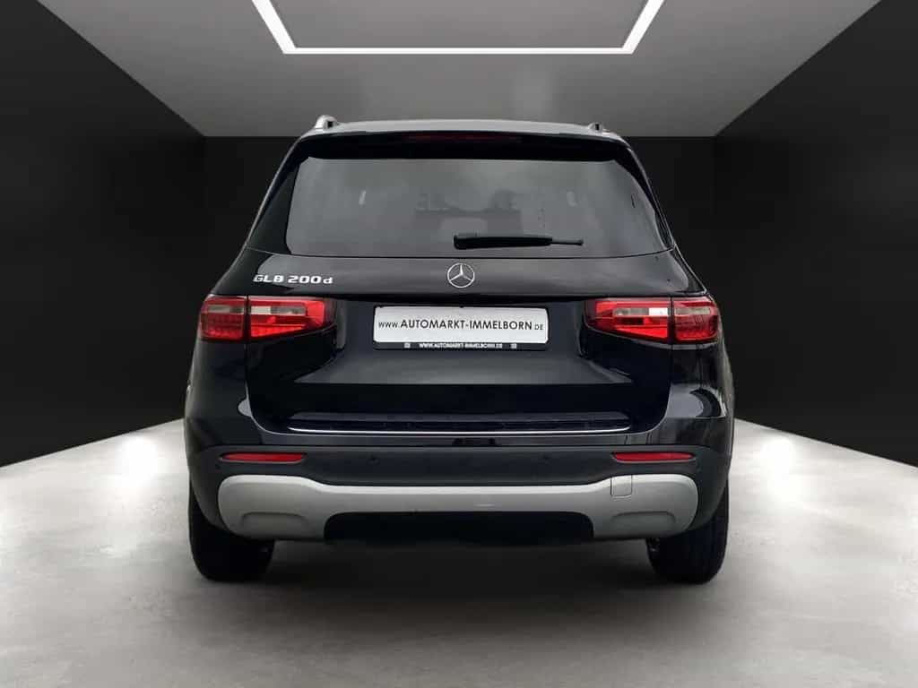 Mercedes-Benz GLB 200 d Navi*LED*Leder*Sport*Kamera*SHZ*STHZG 12/2021-photo-9
