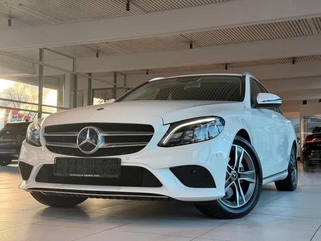 Mercedes-Benz C-Class 200 Rückfahrkamera*Xenon*Navi 02/2019-photo-1