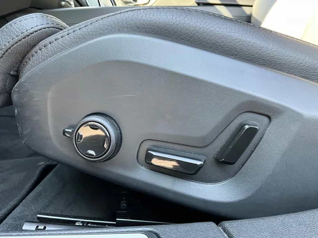 Volvo V60 Cross Country B4 AWD Plus 06/2024-photo-11
