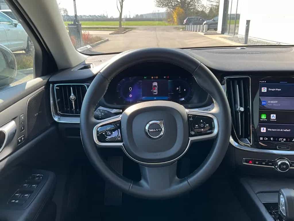 Volvo V60 Cross Country B4 AWD Plus 06/2024-photo-6