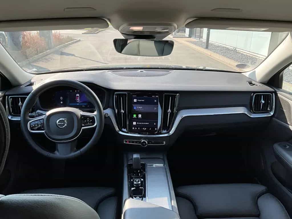 Volvo V60 Cross Country B4 AWD Plus 06/2024-photo-7