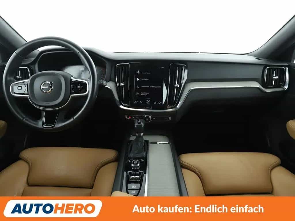Volvo V60 2.0 D4 Inscription Aut*NAVI*LED*TEMPO*PDC* 09/2018-photo-10