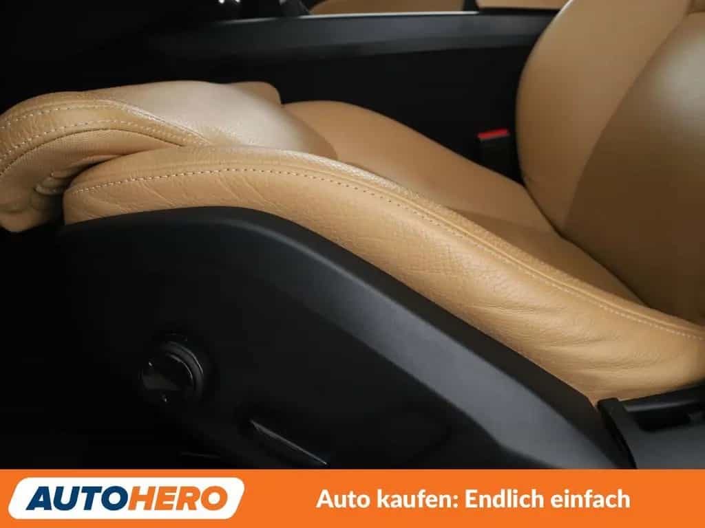 Volvo V60 2.0 D4 Inscription Aut*NAVI*LED*TEMPO*PDC* 09/2018-photo-28