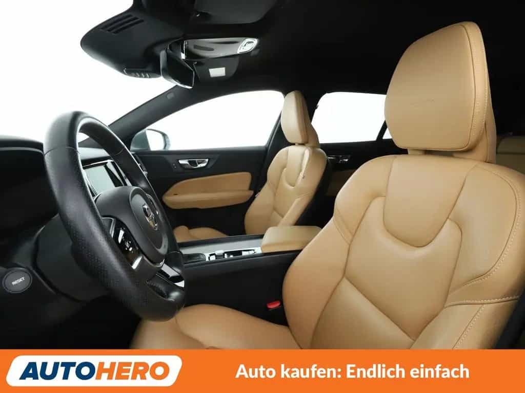 Volvo V60 2.0 D4 Inscription Aut*NAVI*LED*TEMPO*PDC* 09/2018-photo-8