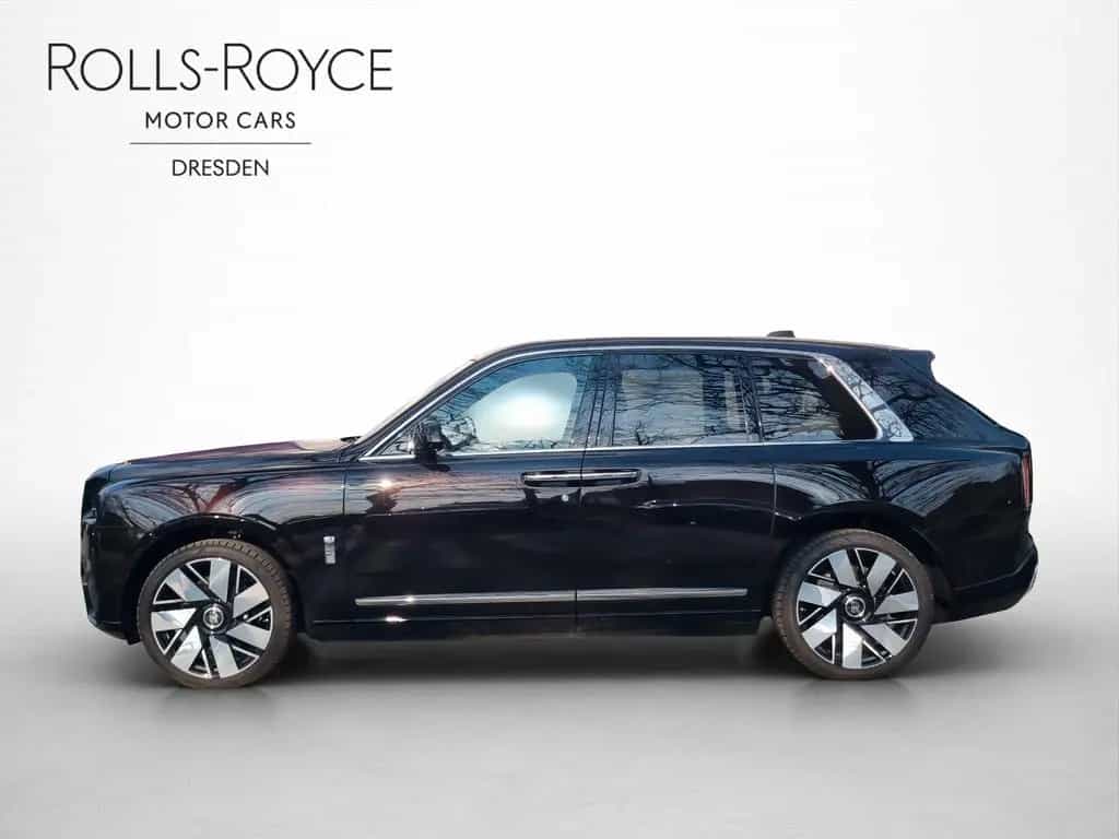 Rolls-Royce Cullinan - 01/2026-photo-2