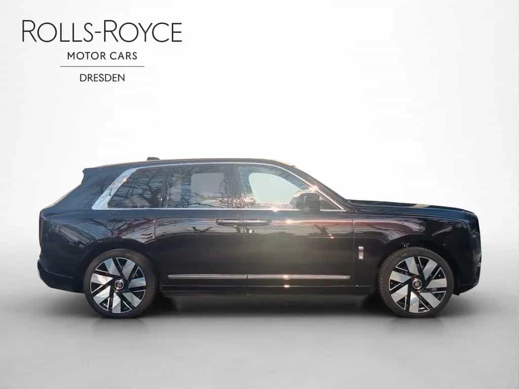 Rolls-Royce Cullinan - 01/2026-photo-5