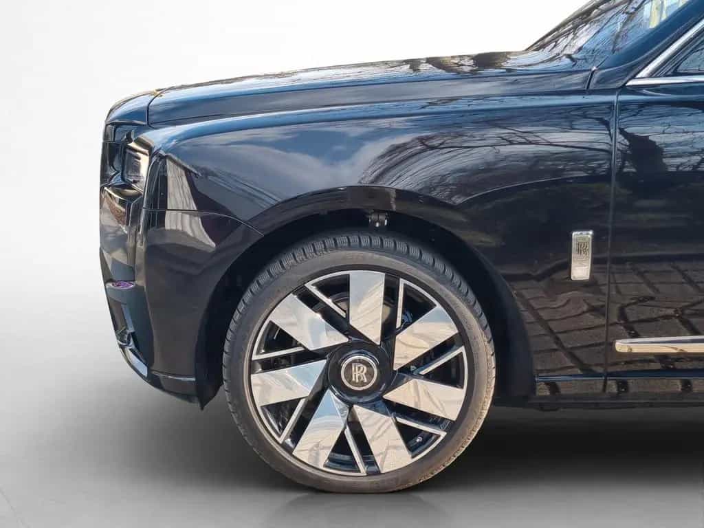 Rolls-Royce Cullinan - 01/2026-photo-7