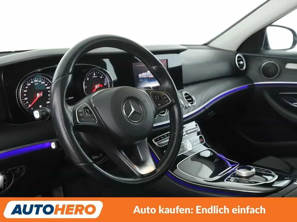 Mercedes-Benz E-Class 220 d Avantgarde Aut.*LED*TEMPO*CAM*PDC*SHZ* 11/2016-photo-10