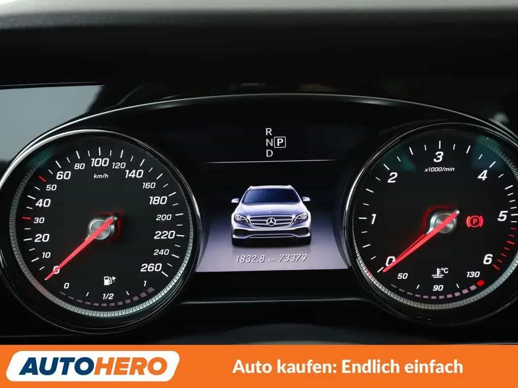 Mercedes-Benz E-Class 220 d Avantgarde Aut.*LED*TEMPO*CAM*PDC*SHZ* 11/2016-photo-19