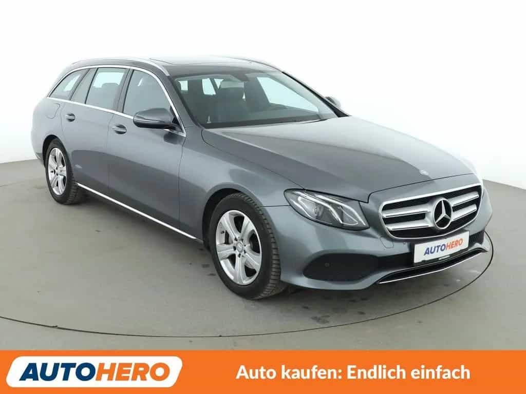 Mercedes-Benz E-Class 220 d Avantgarde Aut.*LED*TEMPO*CAM*PDC*SHZ* 11/2016-photo-7
