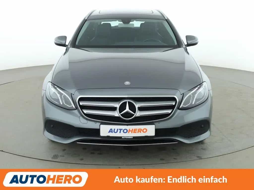 Mercedes-Benz E-Class 220 d Avantgarde Aut.*LED*TEMPO*CAM*PDC*SHZ* 11/2016-photo-8