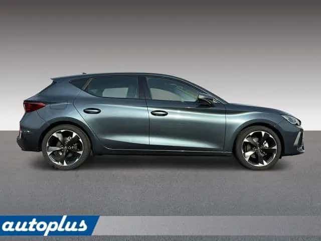 Cupra Leon Leon 1,5 Hybrid 150 CV DSG 03/2025-photo-10