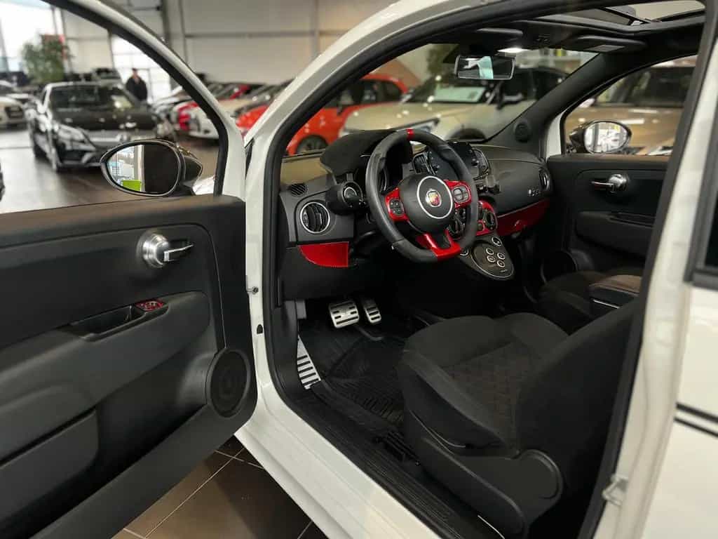 Abarth 695C Cabrio Aut. KLIMA CARPLAY RFK ALU 04/2024-photo-9