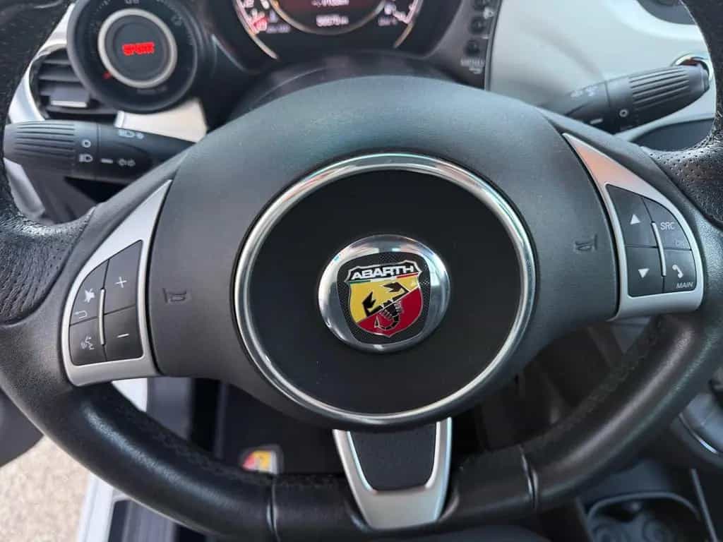 Abarth 595 Custom 1.4 T-Jet 16V Klimaautomatik 05/2016-photo-16