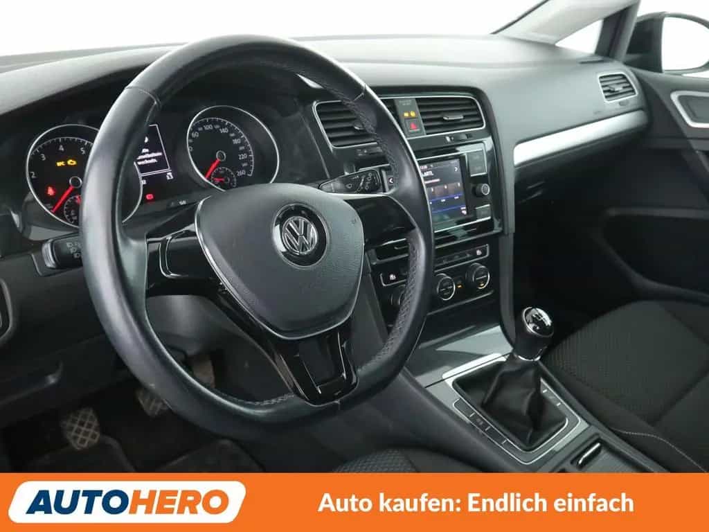Volkswagen Golf VII 1.0 TSI Trendline BM*PDC*SHZ*KLIMA* 09/2018-photo-10