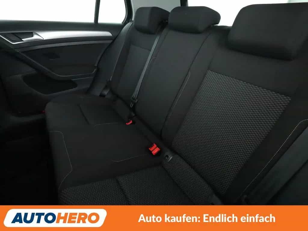 Volkswagen Golf VII 1.0 TSI Trendline BM*PDC*SHZ*KLIMA* 09/2018-photo-13