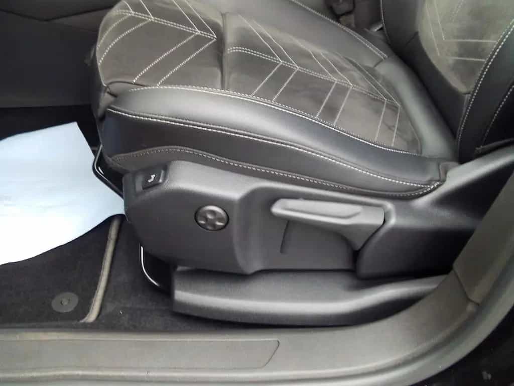 Opel Grandland (X) Grandland 1.2T Voll-LED ACC FSHZ LHZ SHZ Navi AT 05/2023-photo-11