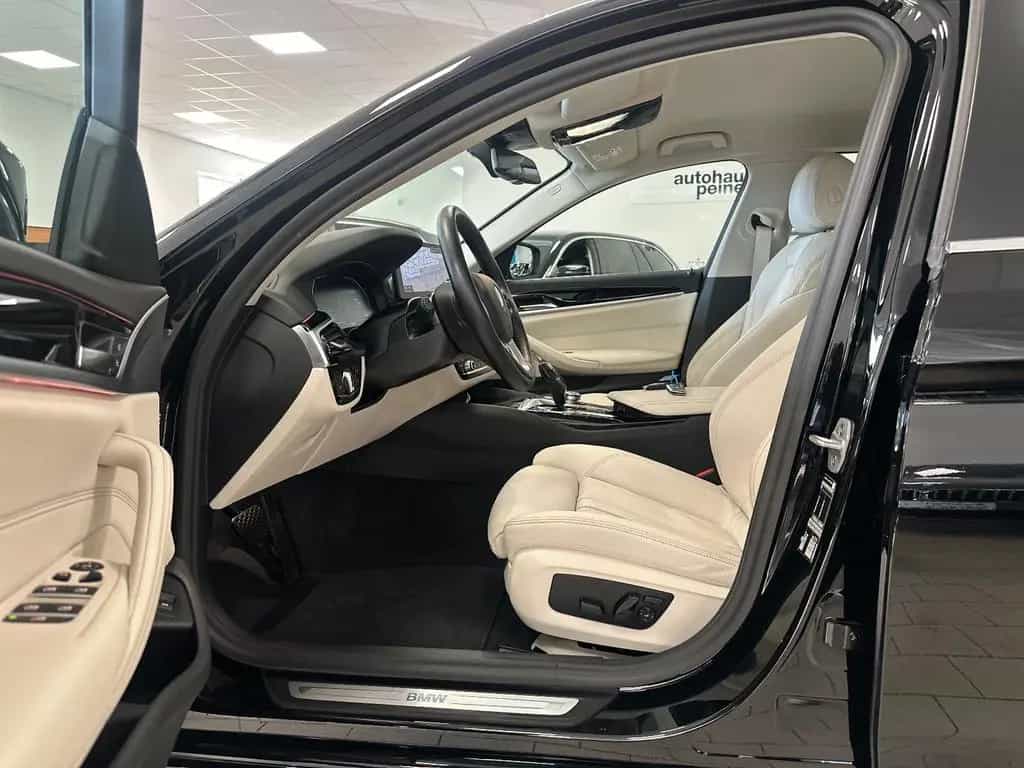 BMW 5 Series 09/2023-photo-14