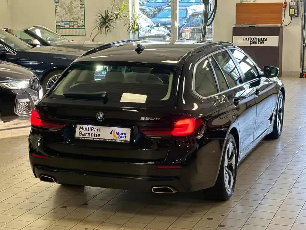 BMW 5 Series 09/2023-photo-27