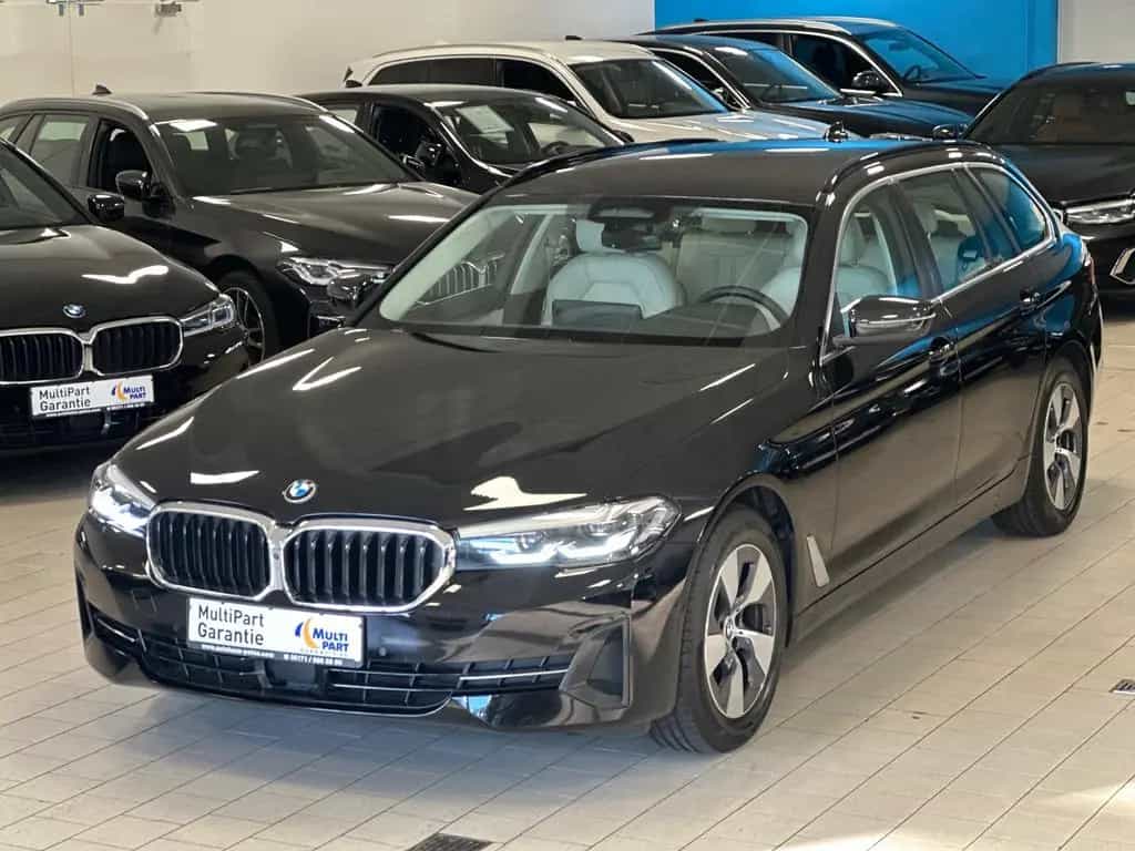 BMW 5 Series 09/2023-photo-28