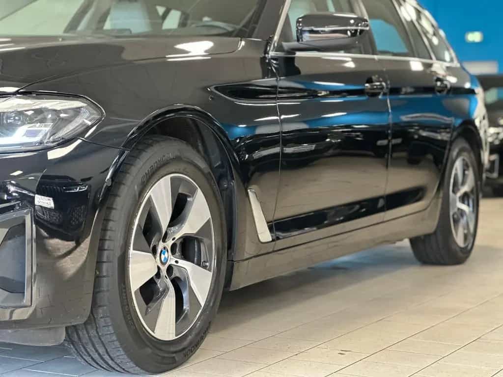 BMW 5 Series 09/2023-photo-29