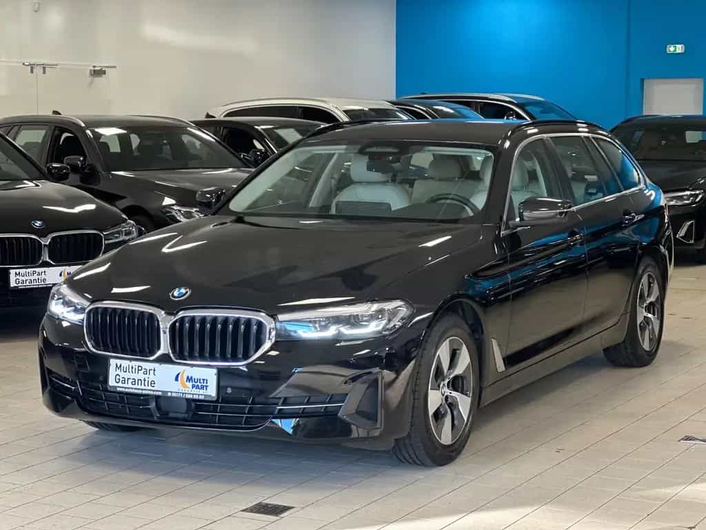 BMW 5 Series 09/2023-photo-6