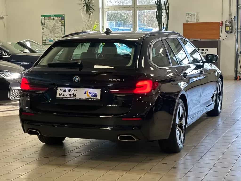BMW 5 Series 09/2023-photo-7