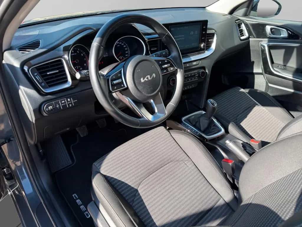 Kia Ceed Vision DAB+ TEMP KAMERA SHZ PDC 04/2022-photo-13
